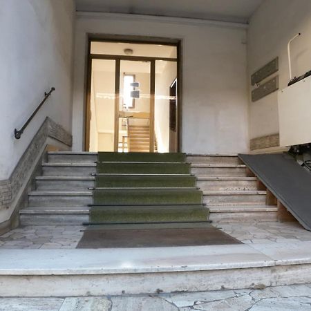 Urban Center II Easy Parking Near Tram Apartment Florence Luaran gambar